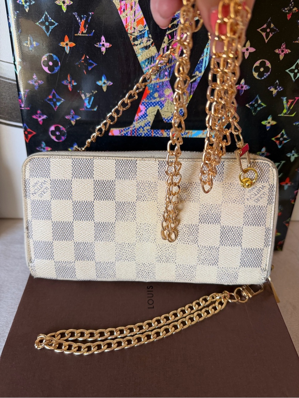 Louis Vuitton Authentic Damier Azur
Zippy Long Wallet Purse with Chain